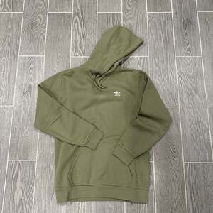 adidas Originals Trefoil Essentials Hoodie in Focus Olive Green
